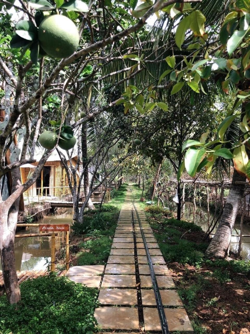 Hide Away Bungalows In Ben Tre City Εξωτερικό φωτογραφία