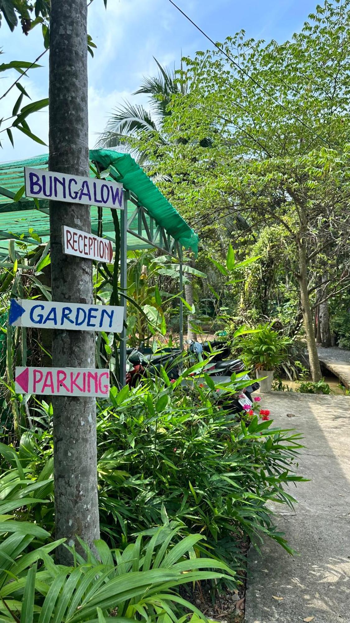 Hide Away Bungalows In Ben Tre City Εξωτερικό φωτογραφία